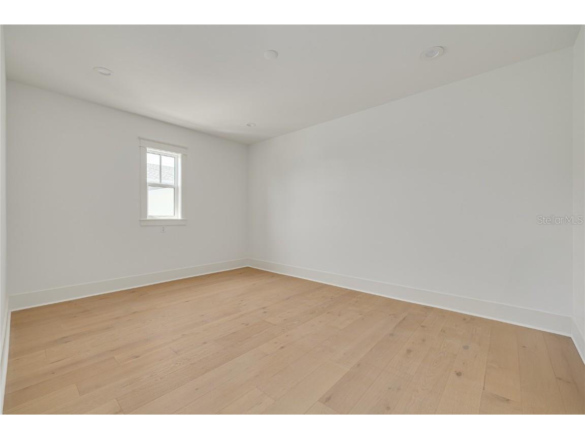 323 Appian Way NE Saint Petersburg FL 33704 TB8343227 image37