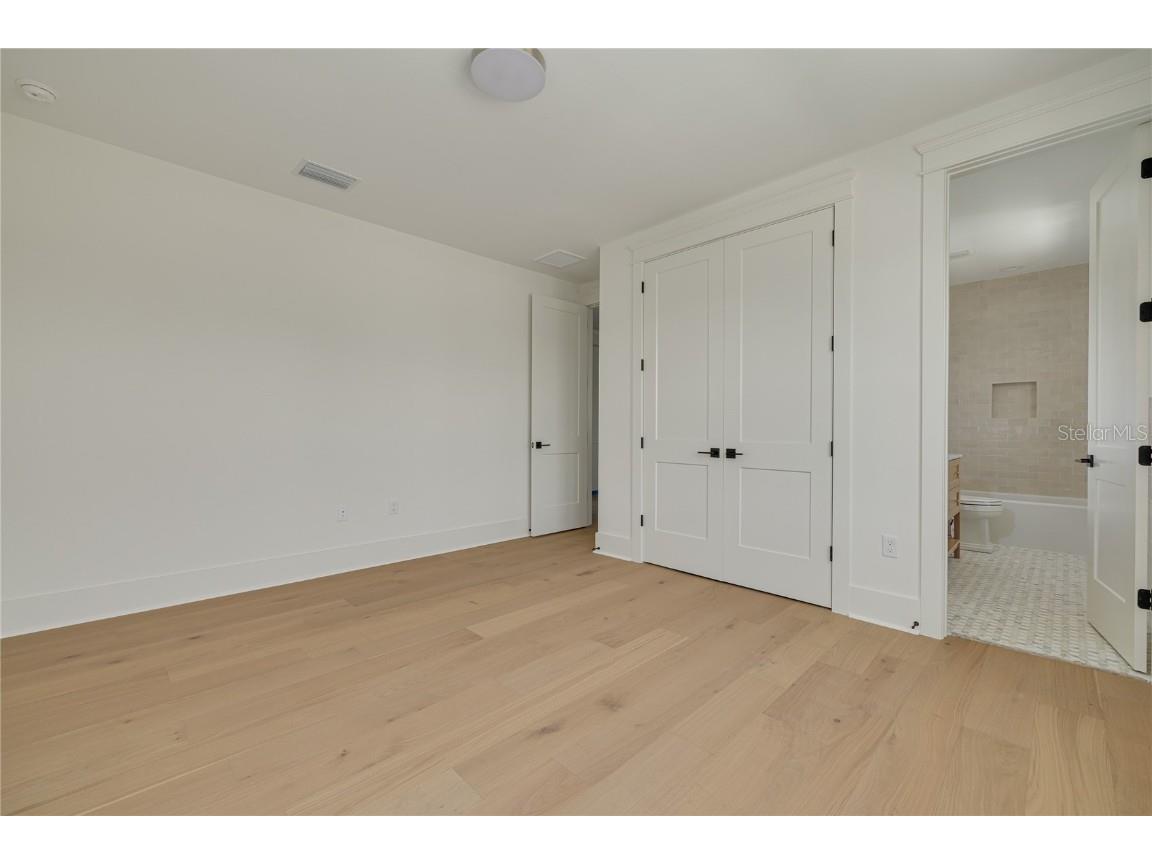 323 Appian Way NE Saint Petersburg FL 33704 TB8343227 image38