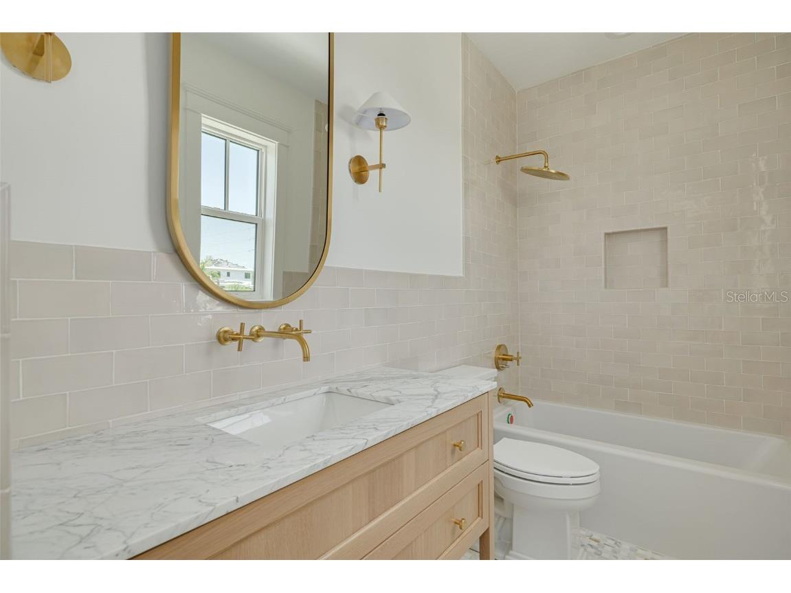 323 Appian Way NE Saint Petersburg FL 33704 TB8343227 image39