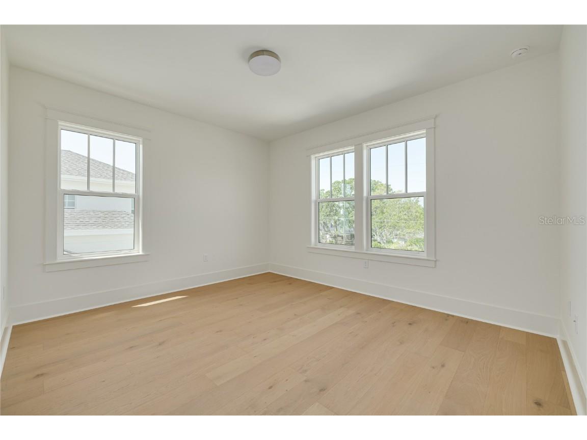 323 Appian Way NE Saint Petersburg FL 33704 TB8343227 image44