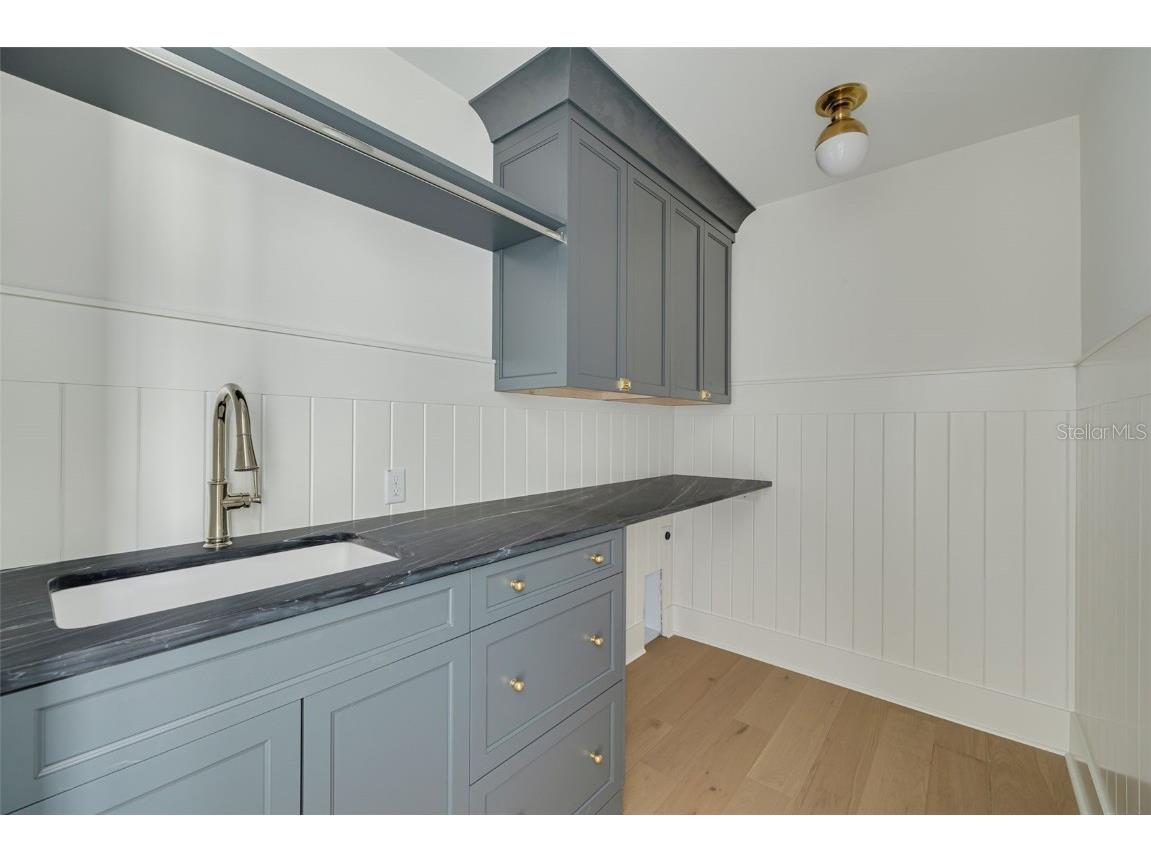 323 Appian Way NE Saint Petersburg FL 33704 TB8343227 image45