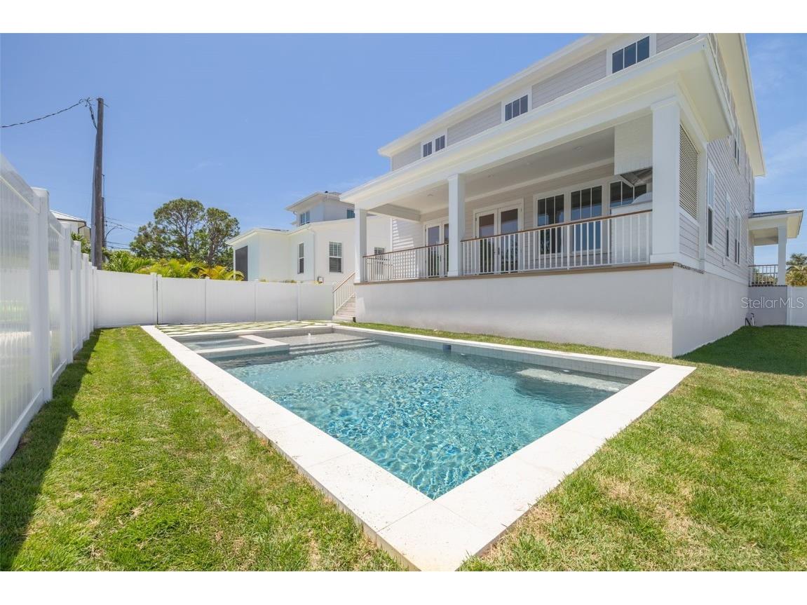 323 Appian Way NE Saint Petersburg FL 33704 TB8343227 image47