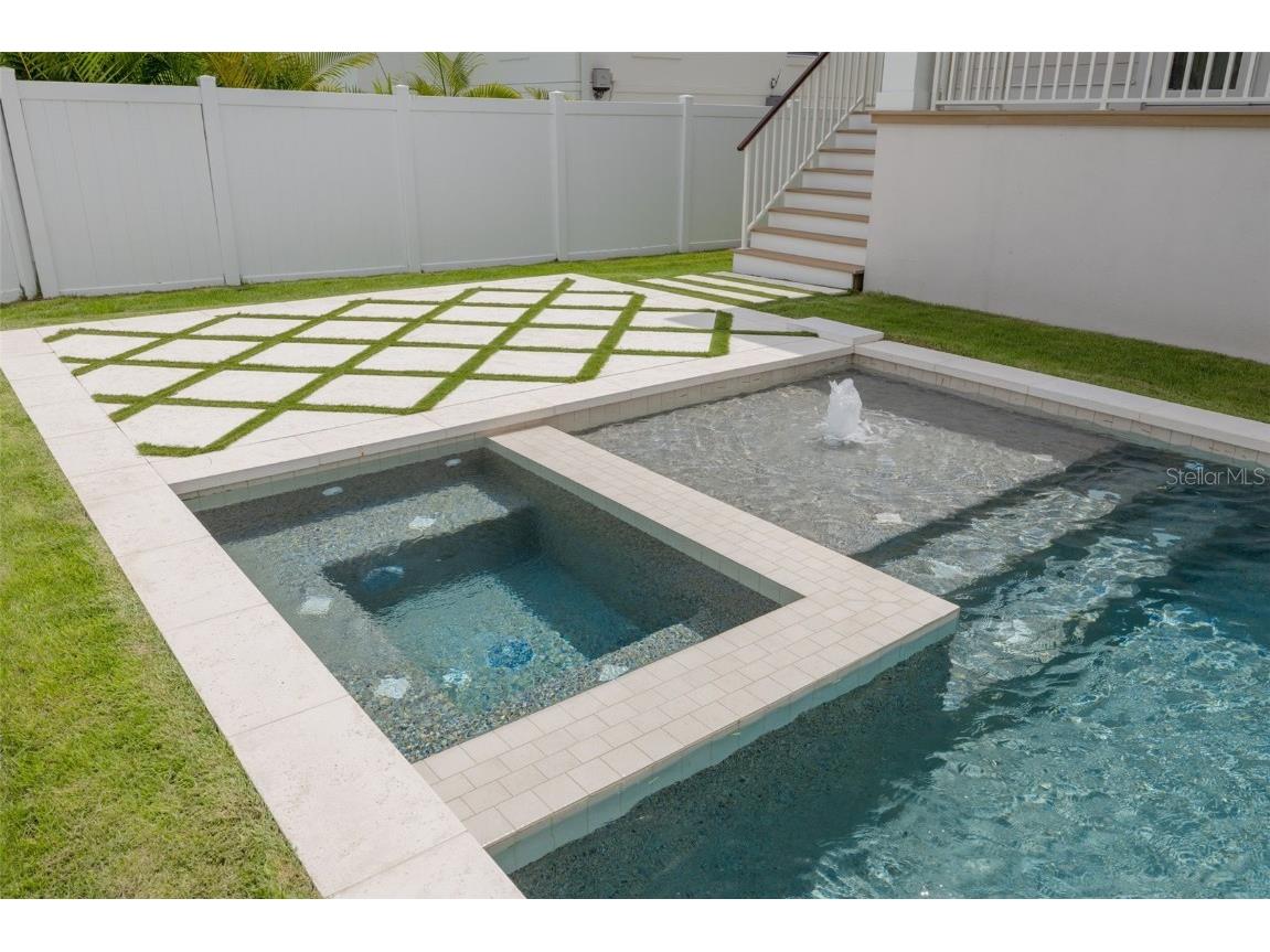 323 Appian Way NE Saint Petersburg FL 33704 TB8343227 image51