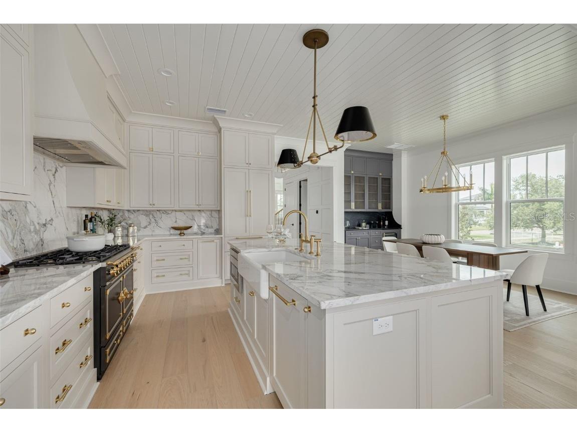 323 Appian Way NE Saint Petersburg FL 33704 TB8343227 image9