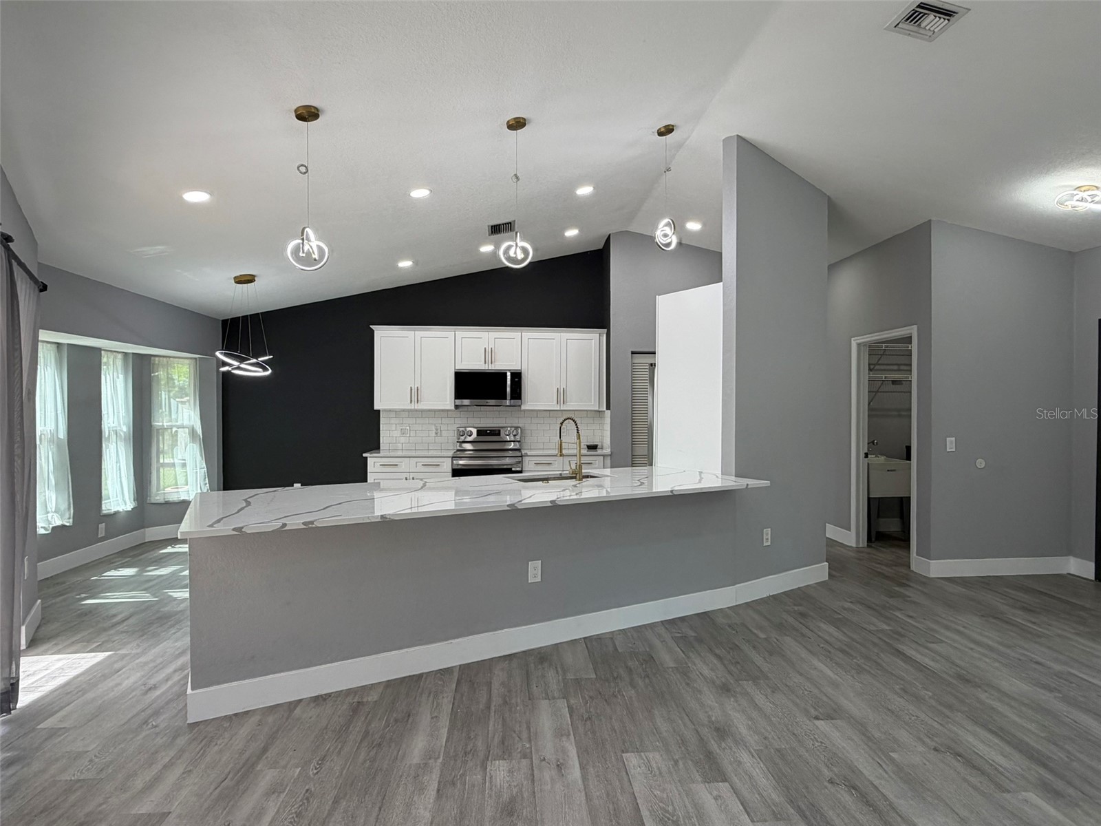 323 Aurora Street Port Charlotte FL 33948 D6148048 image9