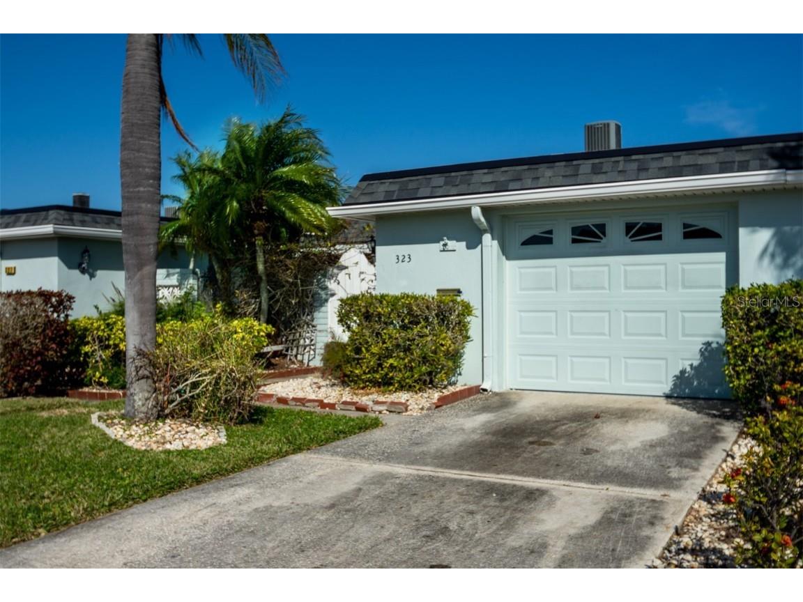 323 Boca Ciega Point Boulevard N Saint Petersburg FL 33708 U8188001 image1