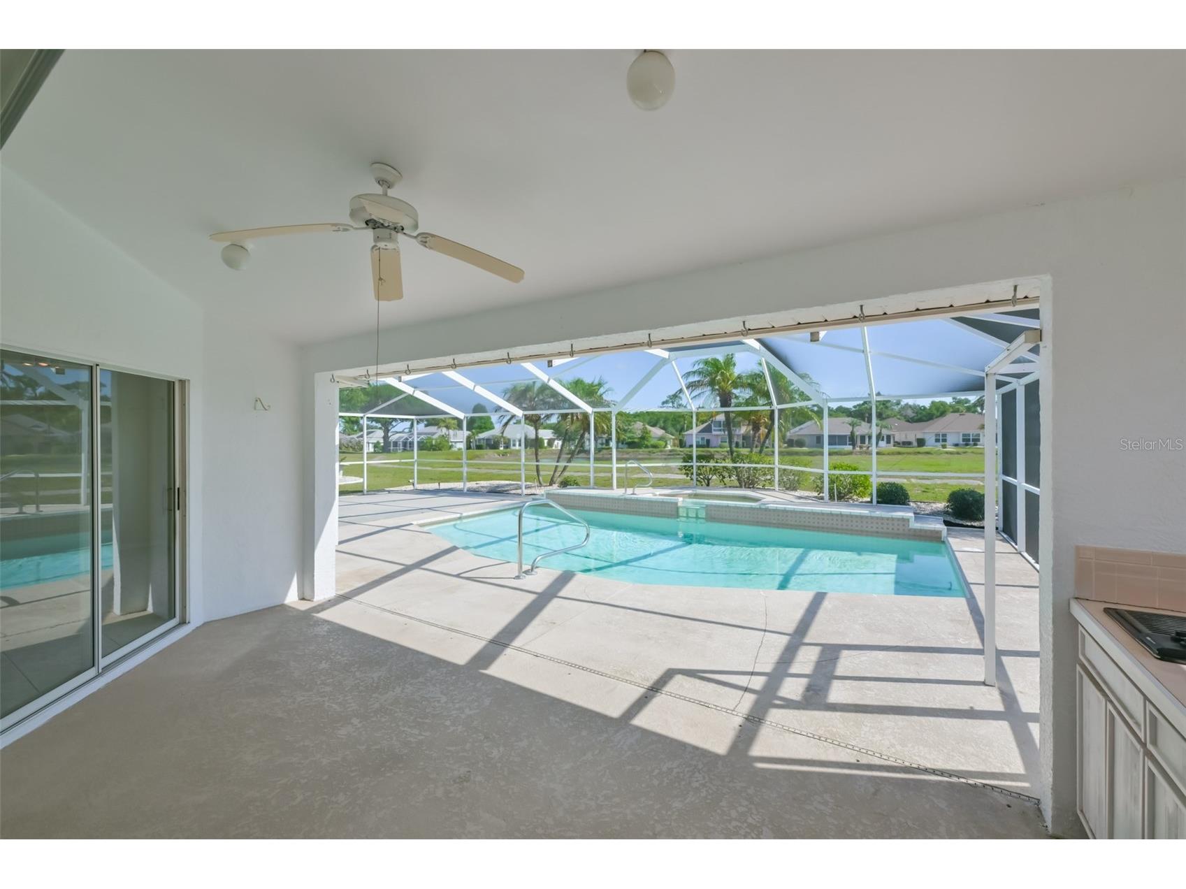 323 Caloosa Palms Court Sun City Center FL 33573 TB8511332 image10