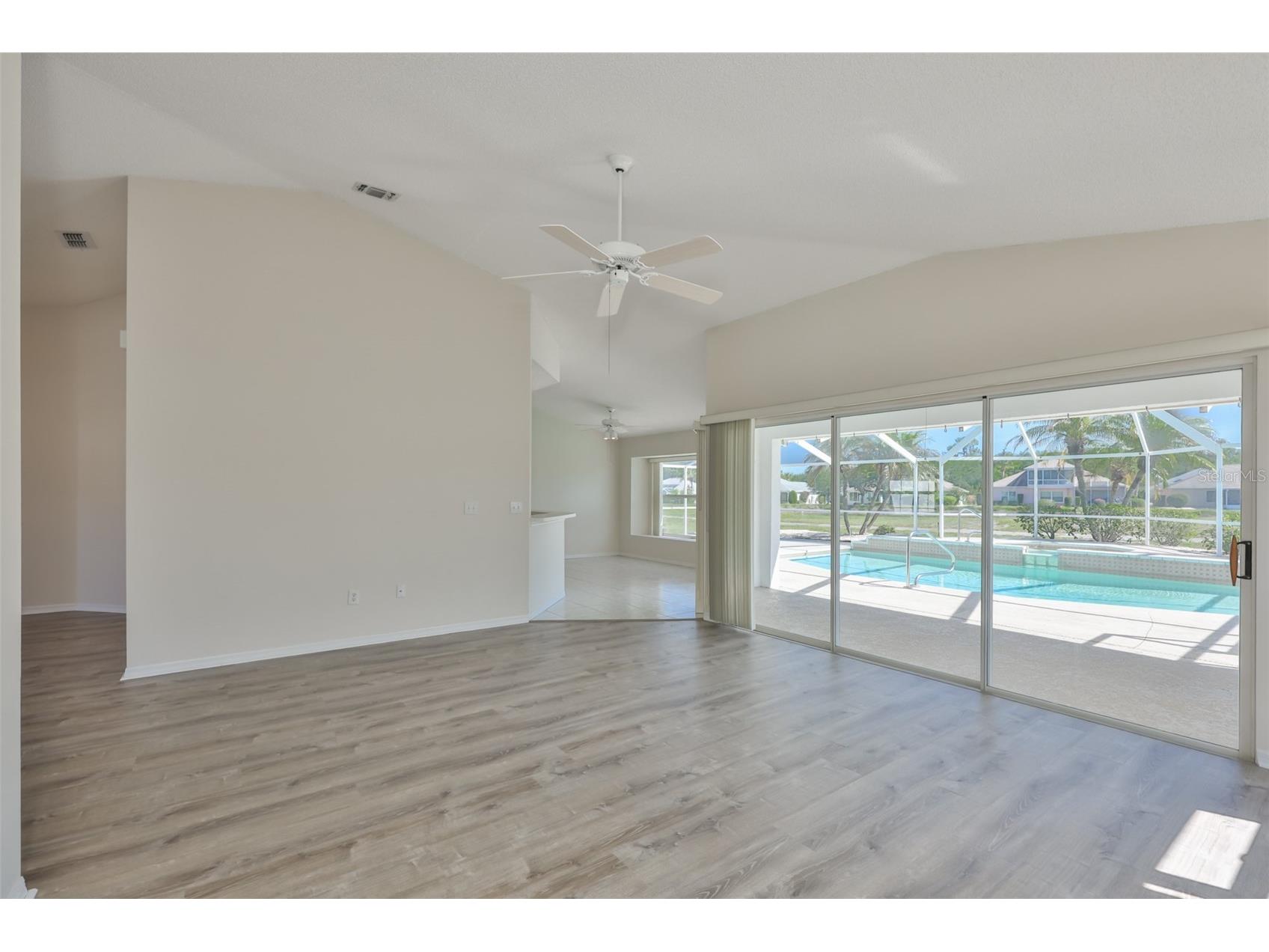 323 Caloosa Palms Court Sun City Center FL 33573 TB8511332 image11