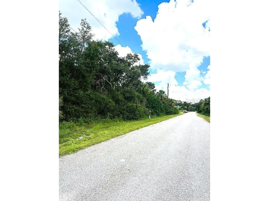 323 Canora Drive Port Charlotte FL 33954 C7513802 image4