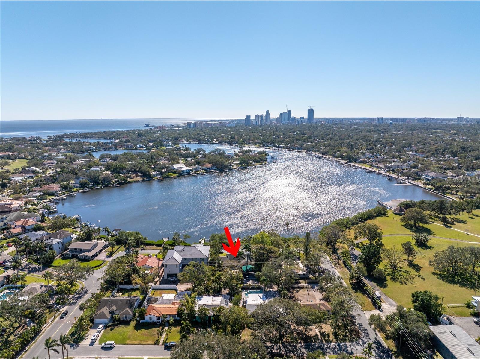 323 Coffee Pot Drive NE Saint Petersburg FL 33704 - COFFEE POT BAYOU TB8443210 image1