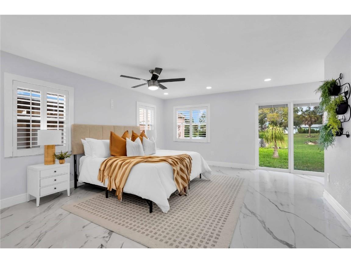 323 Freeport Avenue NE Saint Petersburg FL 33702 TB8441048 image15