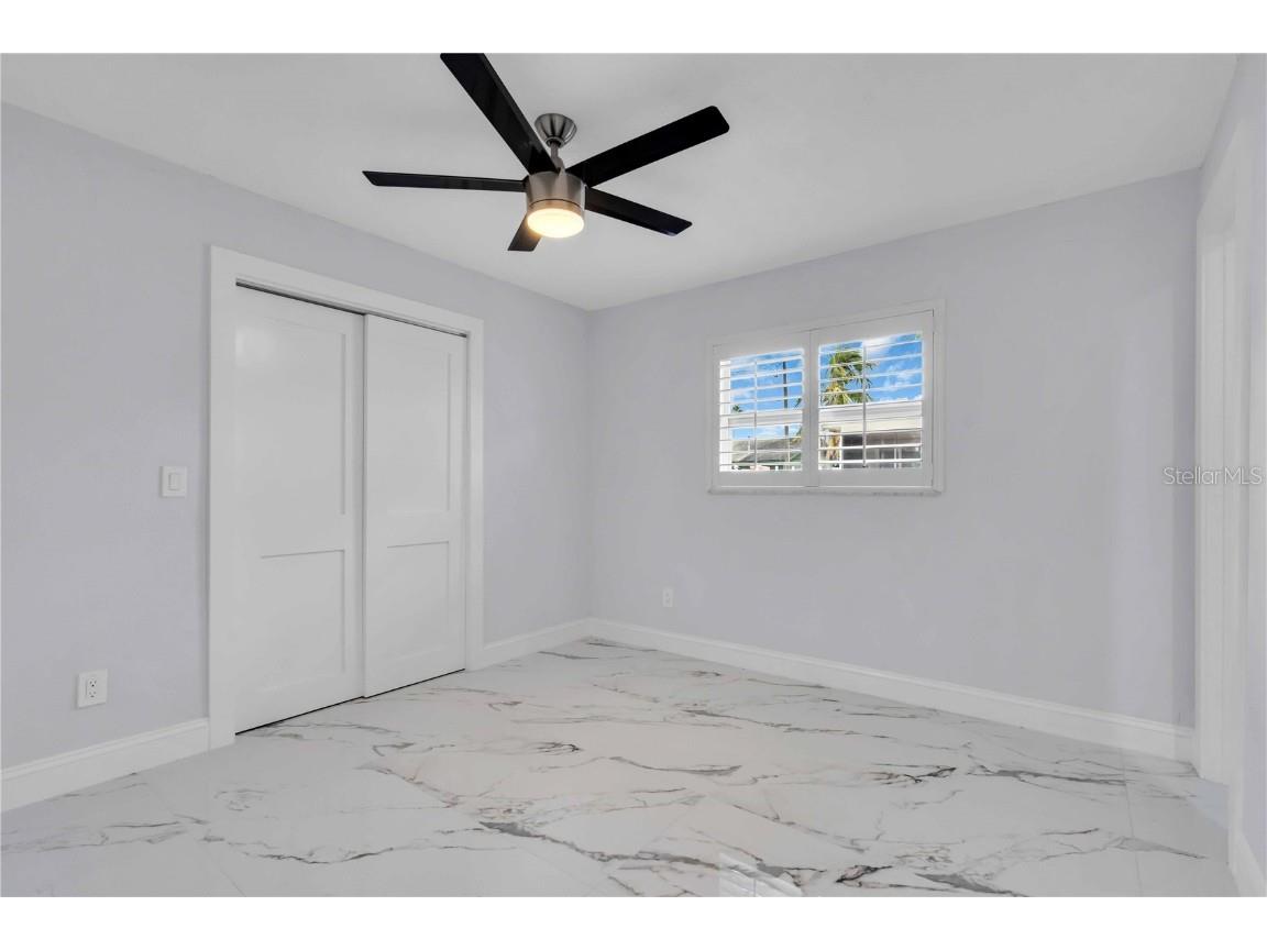 323 Freeport Avenue NE Saint Petersburg FL 33702 TB8441048 image26