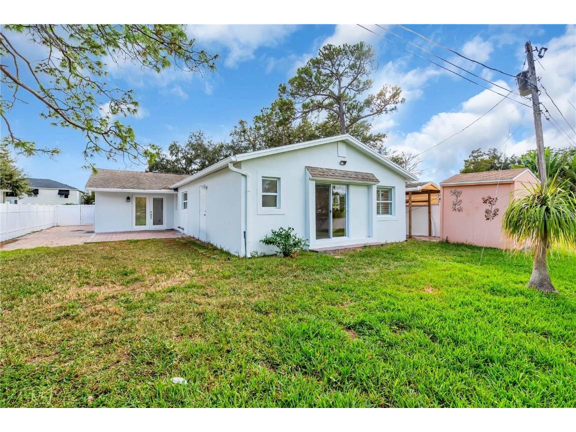 323 Freeport Avenue NE Saint Petersburg FL 33702 TB8441048 image34