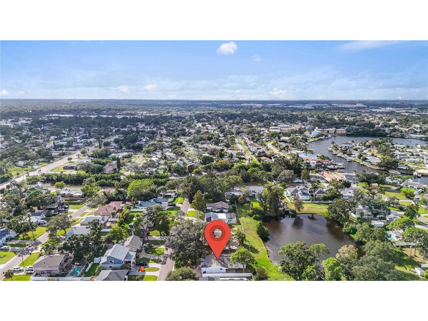 323 Freeport Avenue NE Saint Petersburg FL 33702 TB8441048 image41