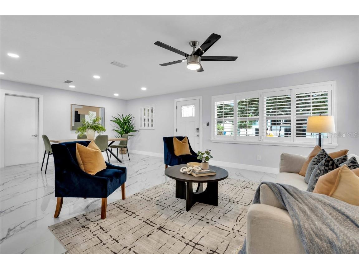 323 Freeport Avenue NE Saint Petersburg FL 33702 TB8441048 image8