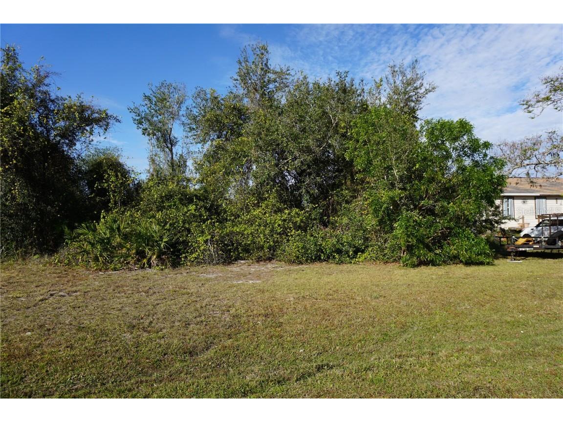 323 Hiram Street Punta Gorda FL 33982 C7503448 image9