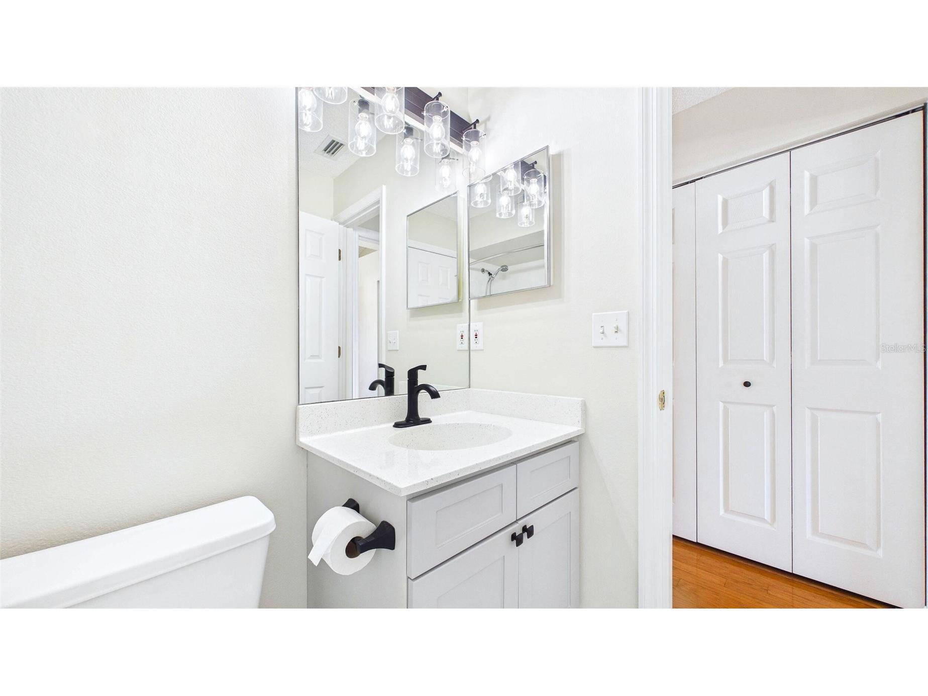 323 Madeira Circle Saint Petersburg FL 33715 O6404223 image13