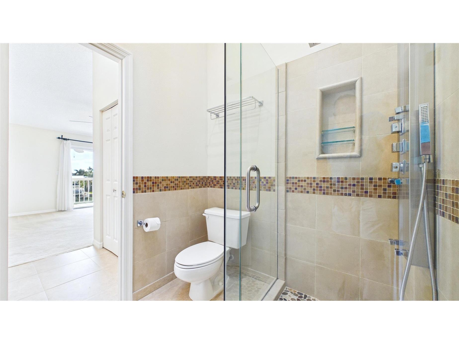 323 Madeira Circle Saint Petersburg FL 33715 O6404223 image18