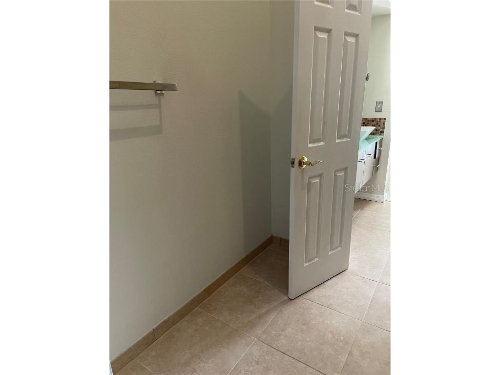 323 Madeira Circle Tierra Verde FL 33715 TB8436679 image24