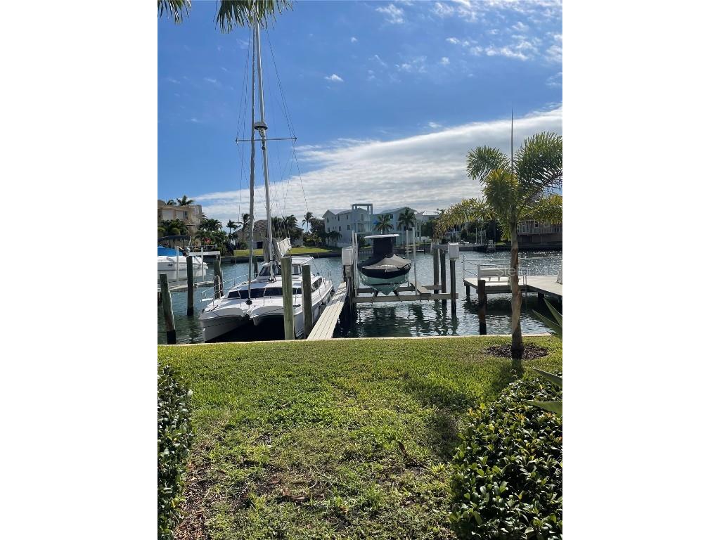 323 Madeira Circle Tierra Verde FL 33715 TB8436679 image38