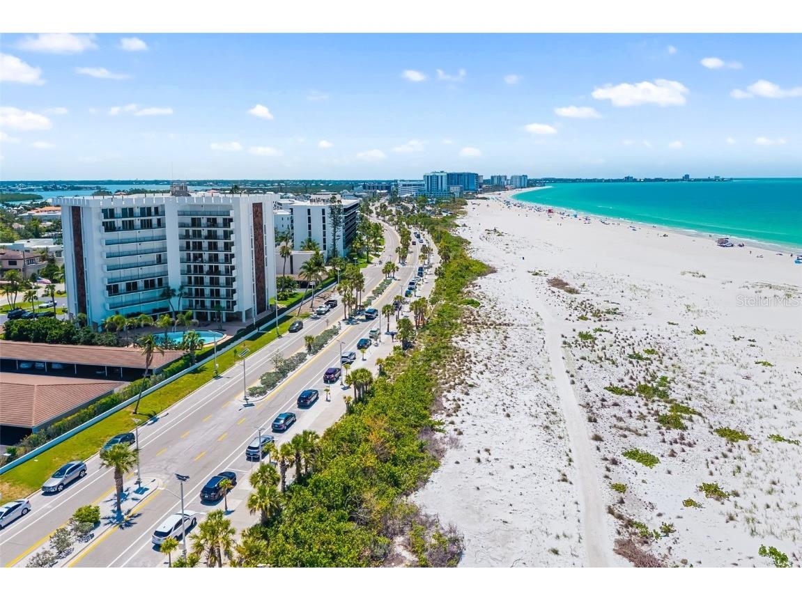 323 Madison Drive Sarasota FL 34236 - LIDO BEACH A4675043 image20