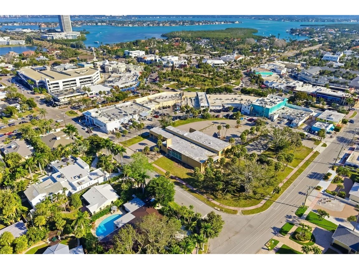 323 Madison Drive Sarasota FL 34236 - LIDO BEACH A4675043 image32