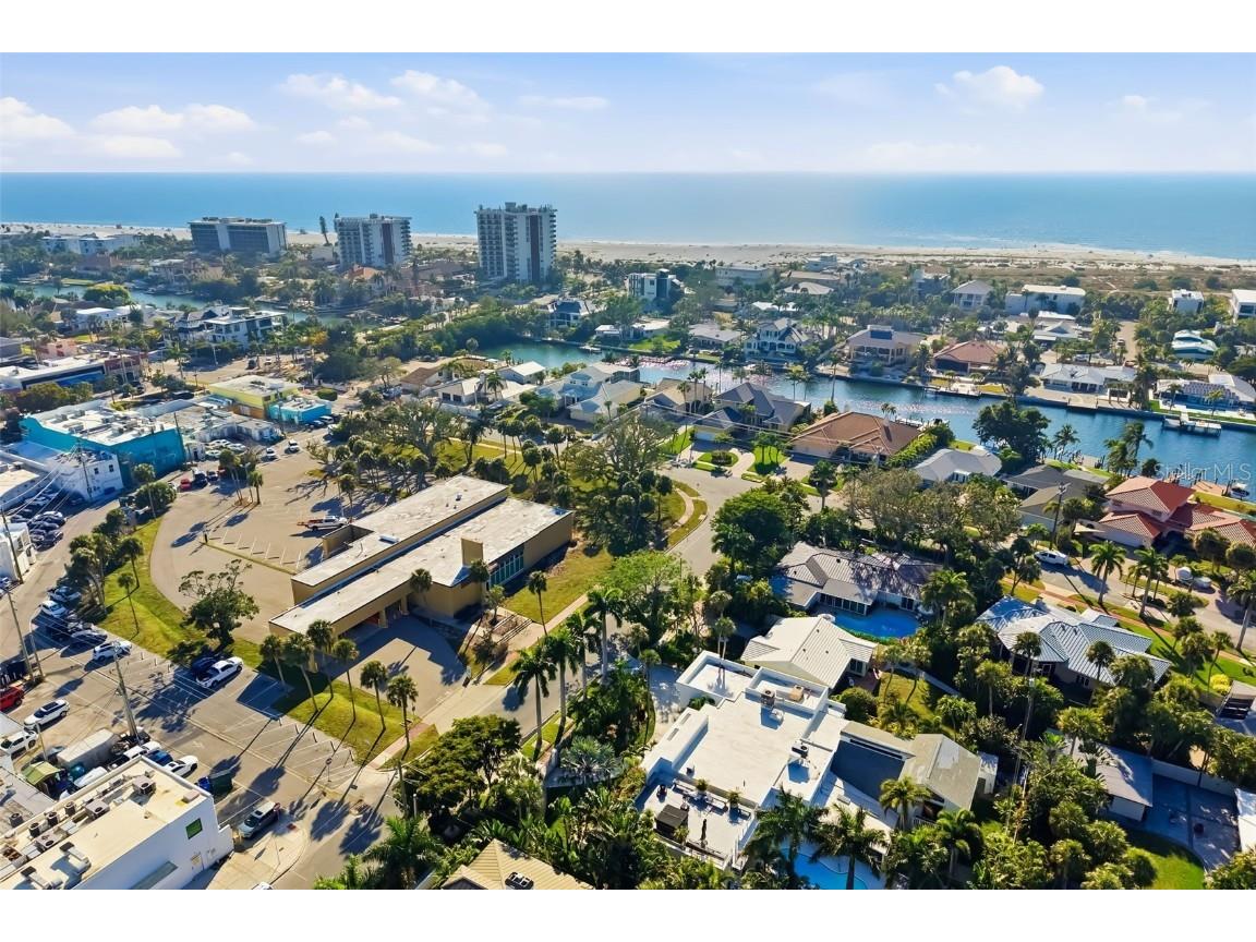 323 Madison Drive Sarasota FL 34236 - LIDO BEACH A4675043 image33