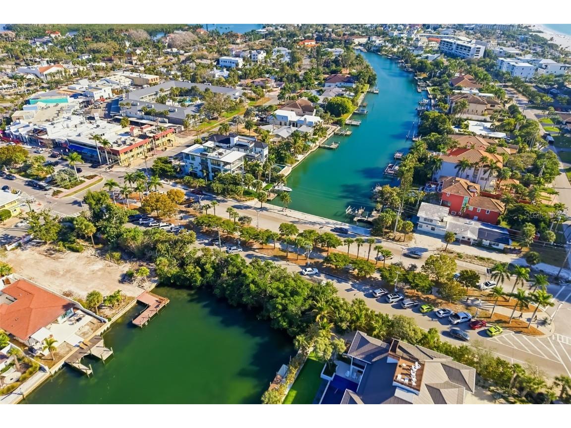 323 Madison Drive Sarasota FL 34236 - LIDO BEACH A4675043 image35