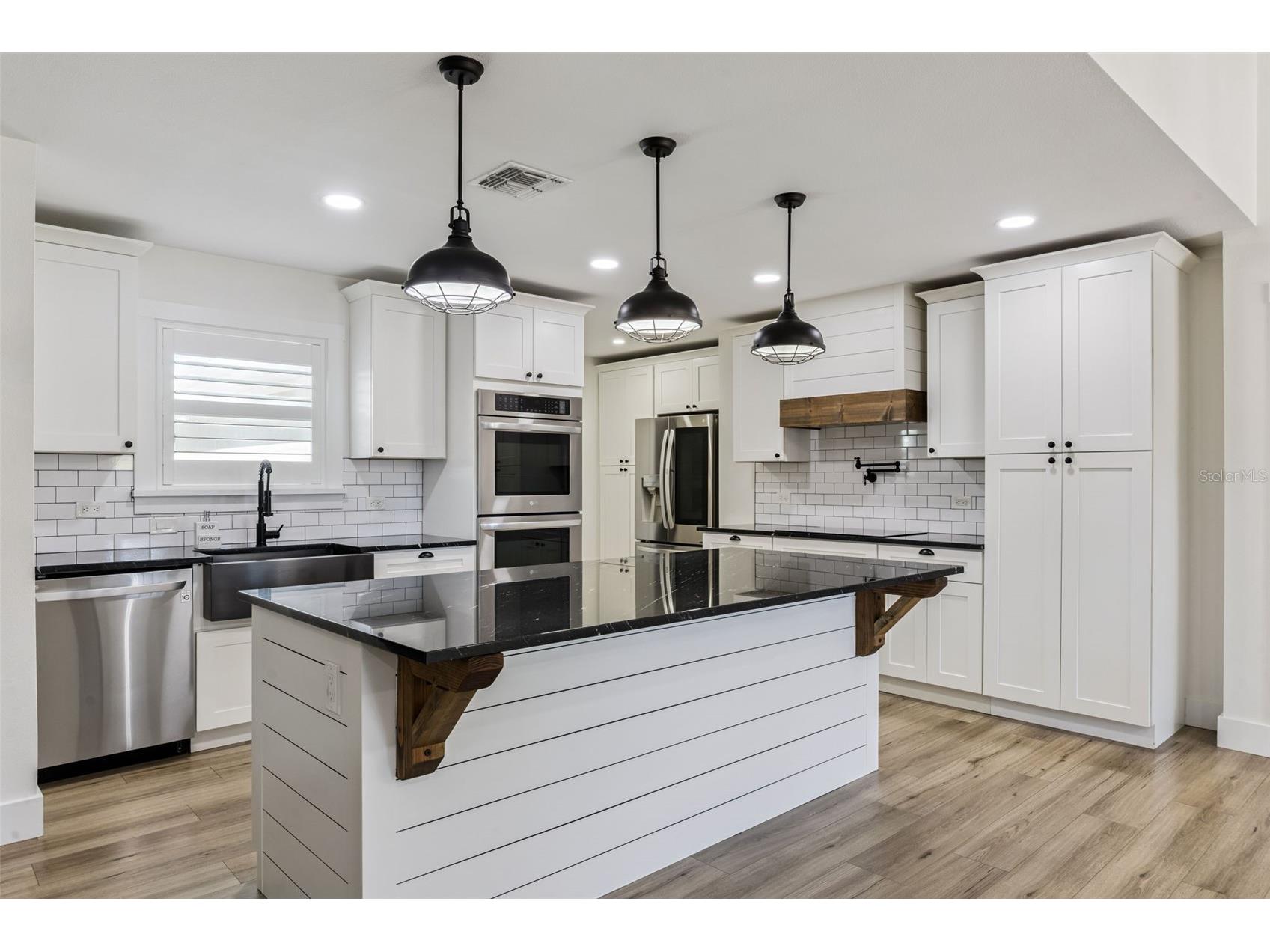 323 Mclain Lane Geneva FL 32732 O6377261 image15