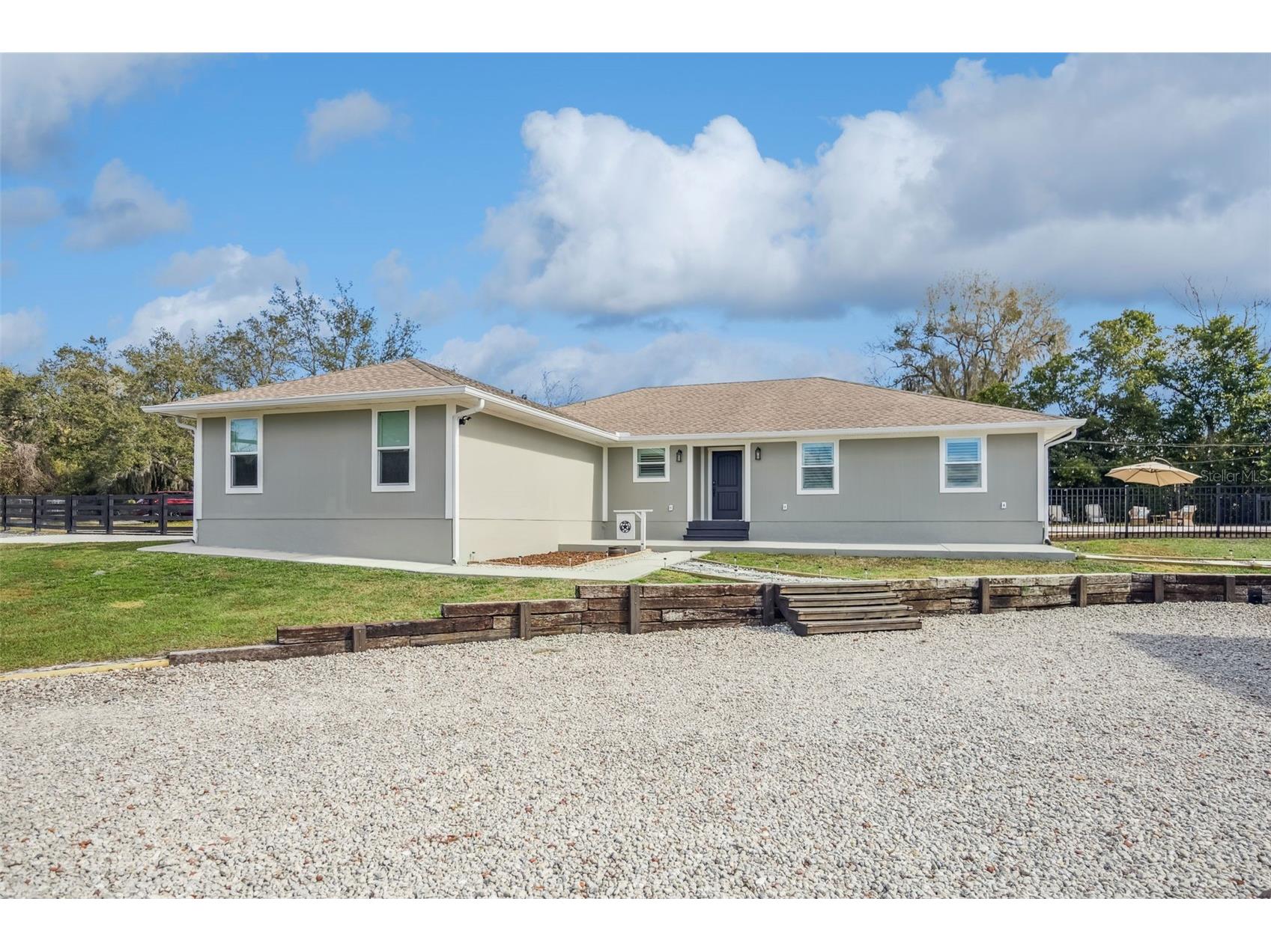 323 Mclain Lane Geneva FL 32732 O6377261 image2