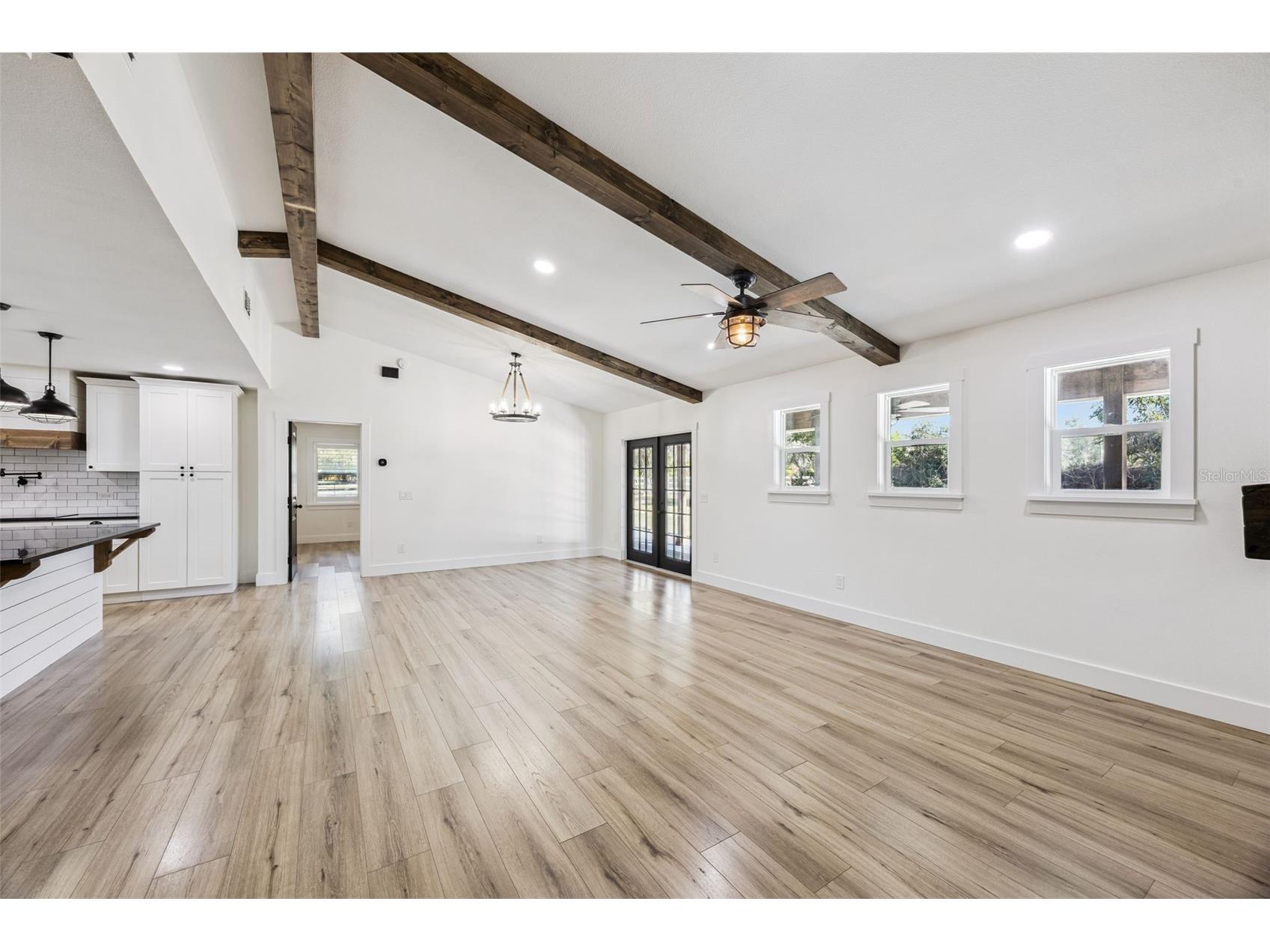 323 Mclain Lane Geneva FL 32732 O6377261 image21