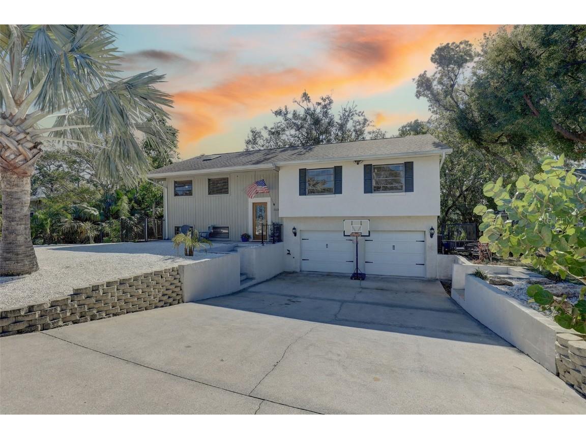 323 Ridge Road Palm Harbor FL 34683 TB8326871 image1