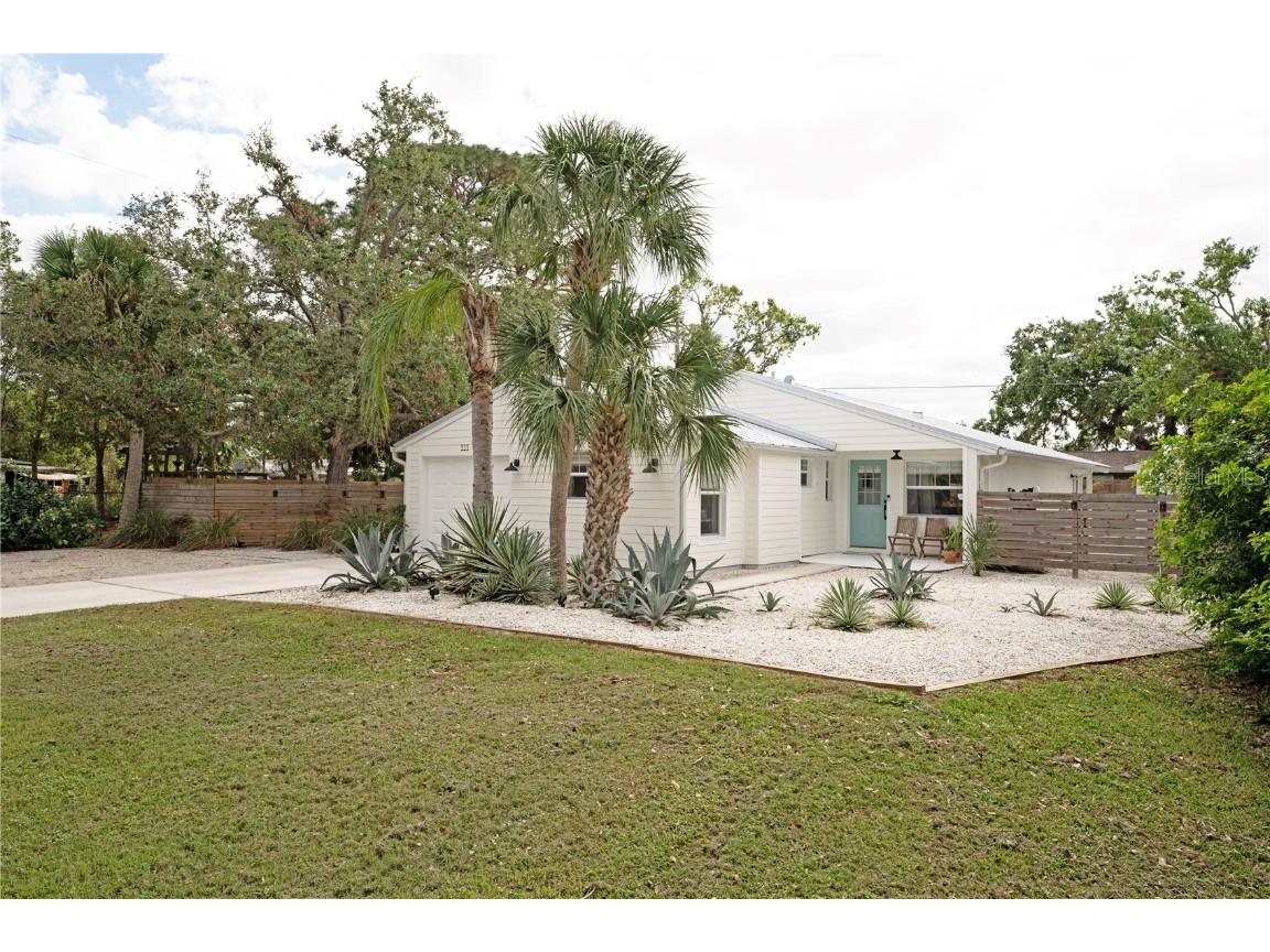 323 Villanova Road Venice FL 34293 A4629825 image1