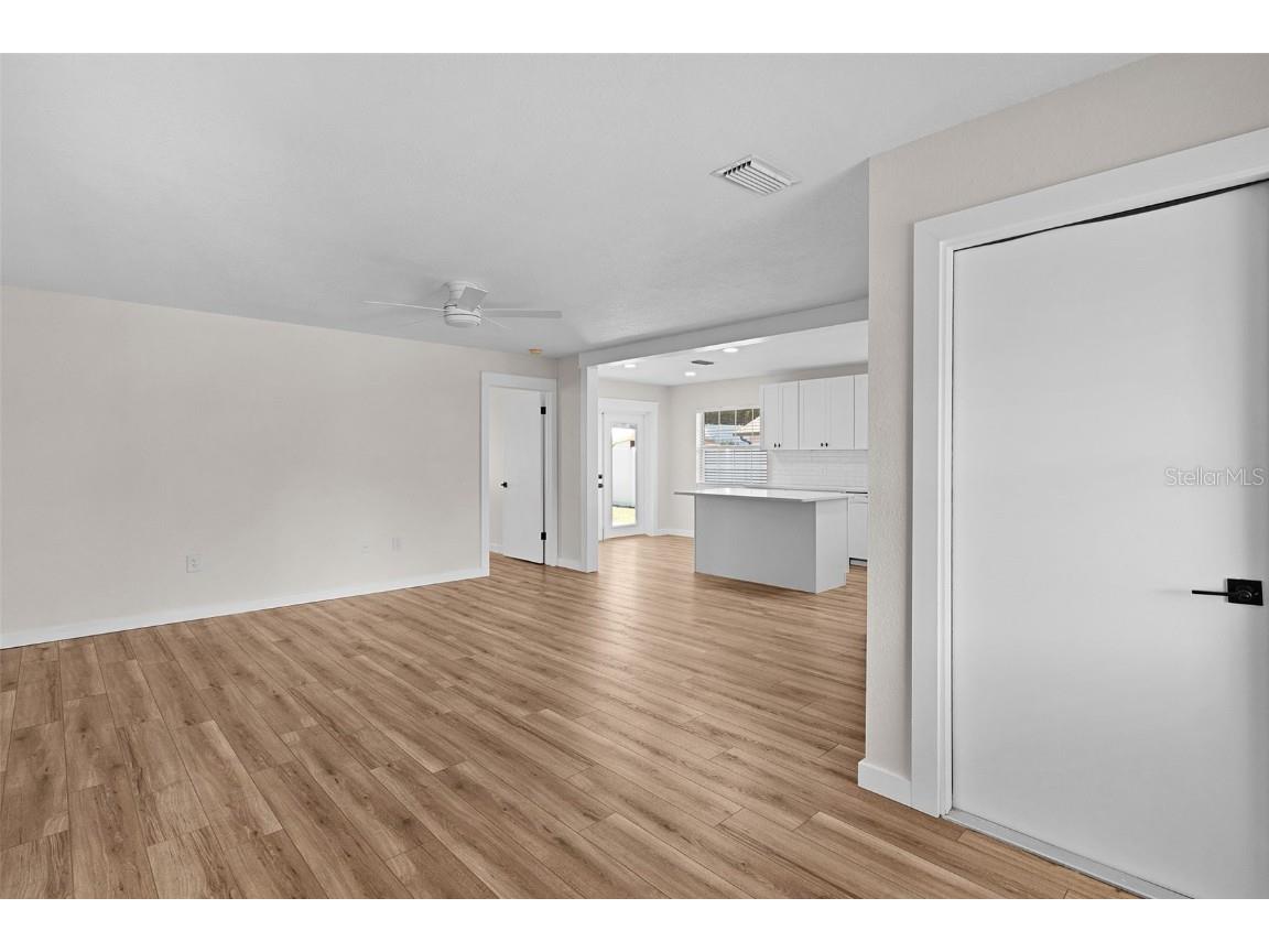 323 W Lady Lake Boulevard Lady Lake FL 32159 G5104421 image10