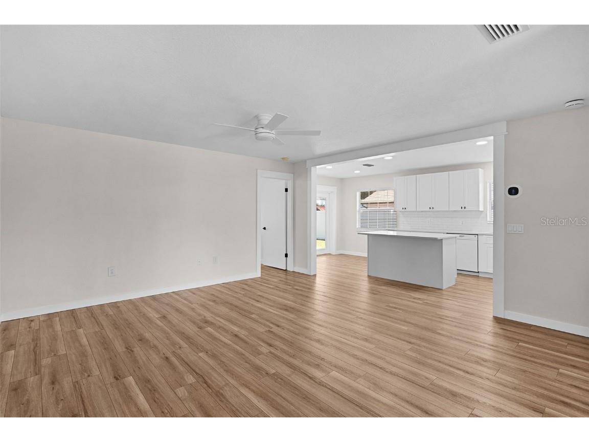 323 W Lady Lake Boulevard Lady Lake FL 32159 G5104421 image11