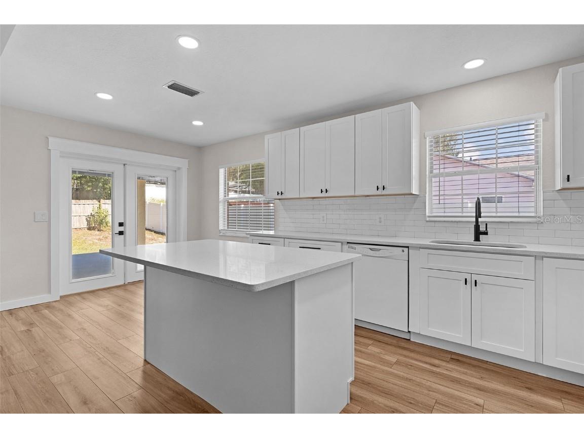 323 W Lady Lake Boulevard Lady Lake FL 32159 G5104421 image13