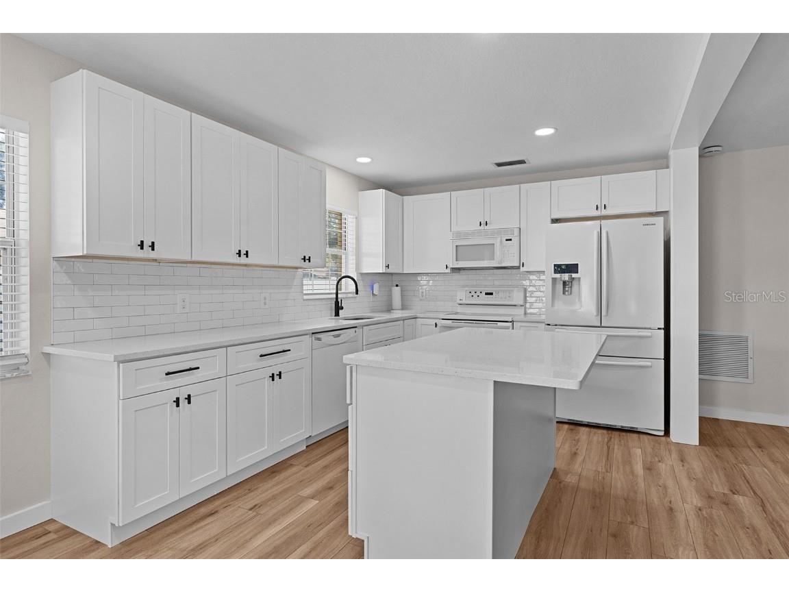 323 W Lady Lake Boulevard Lady Lake FL 32159 G5104421 image15