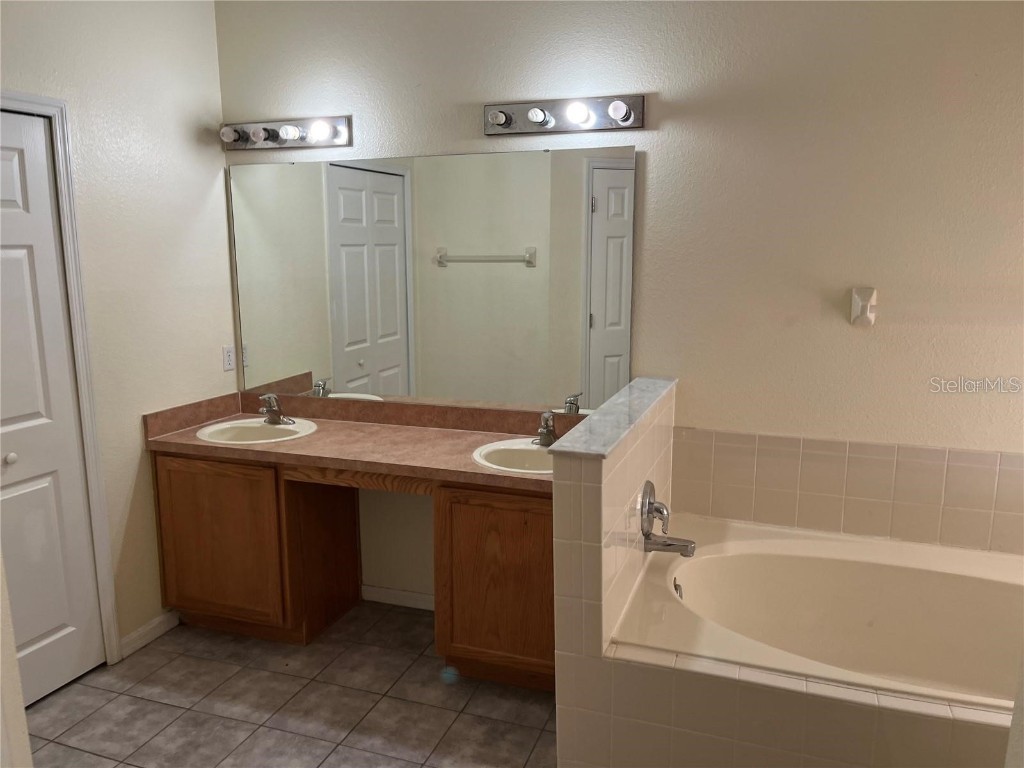 323 Weatherby Place Haines City FL 33844 O6358410 image27