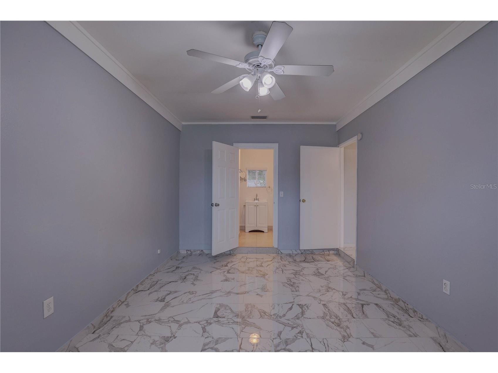 3230 51st Street N Saint Petersburg FL 33710 TB8437419 image15