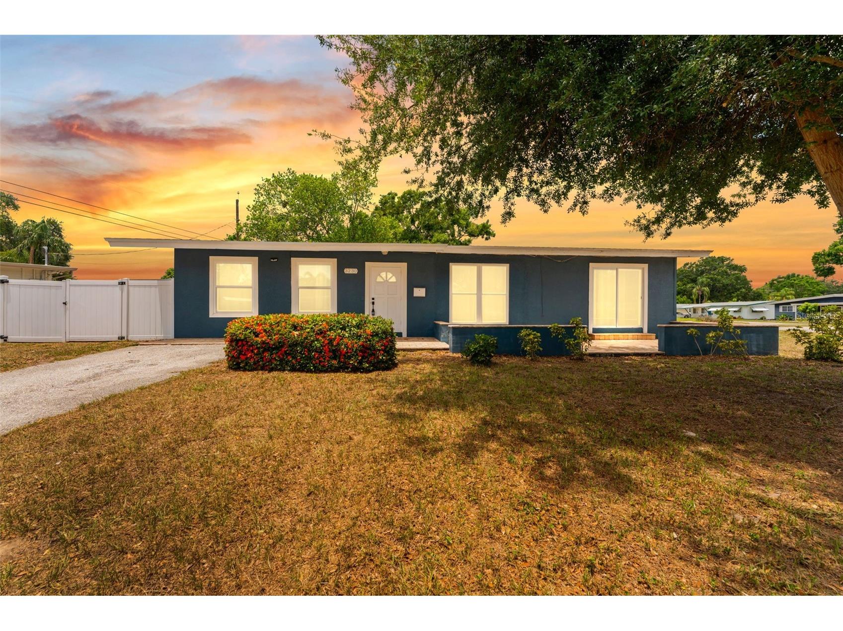 3230 51st Street N Saint Petersburg FL 33710 TB8523797 image1