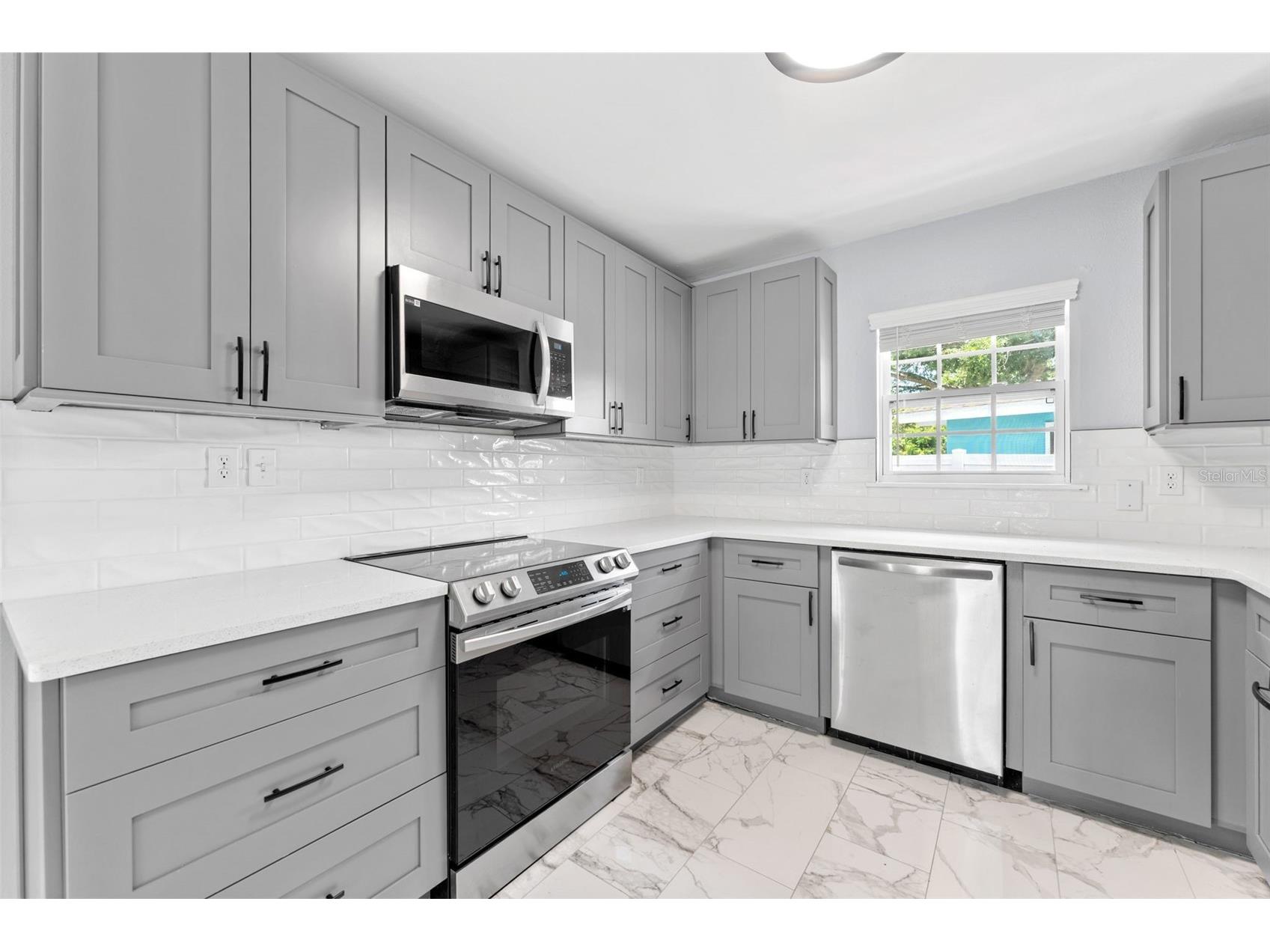 3230 51st Street N Saint Petersburg FL 33710 TB8523797 image8