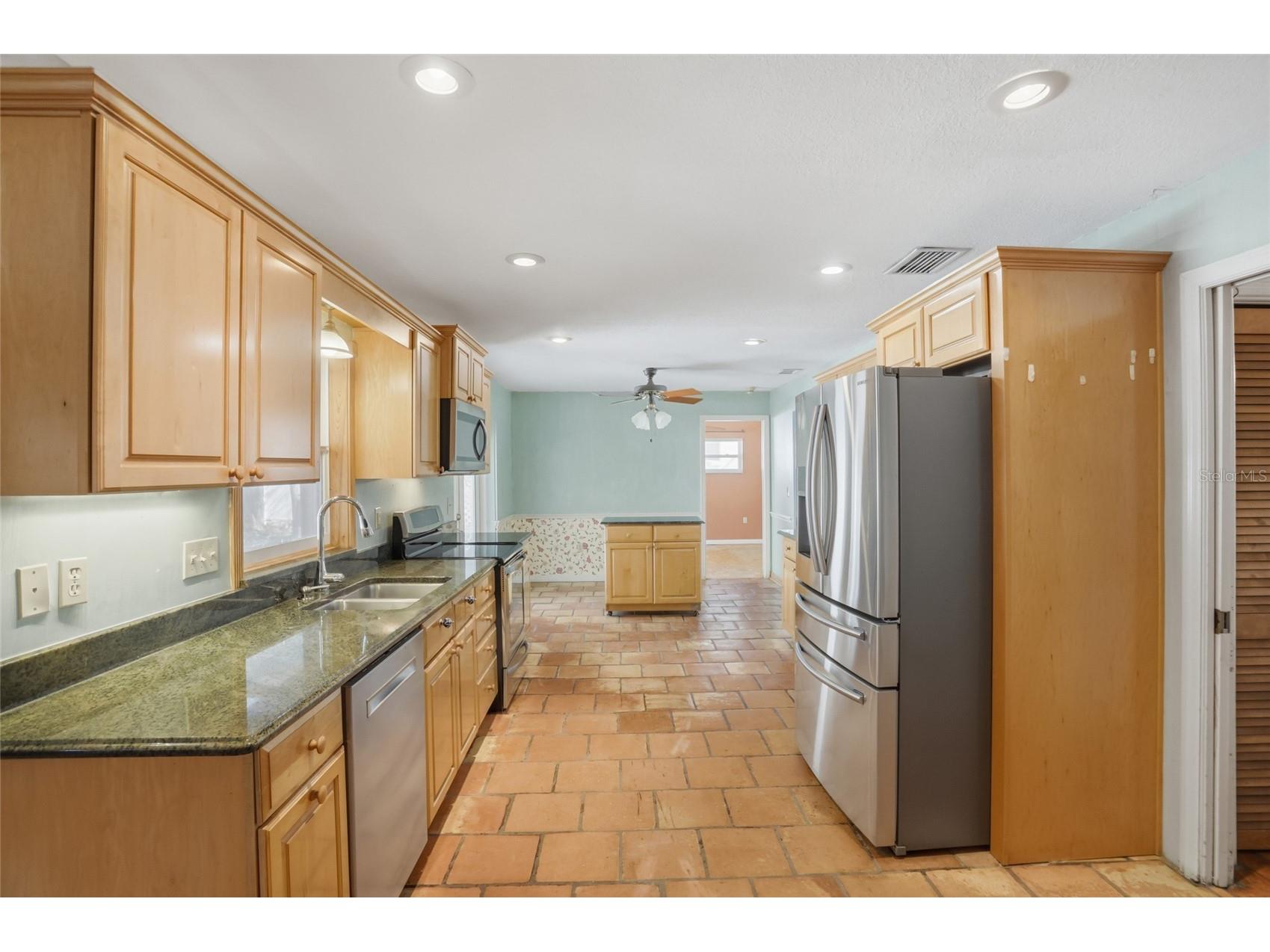 3230 Lake Anderson Avenue Orlando FL 32812 O6401070 image2
