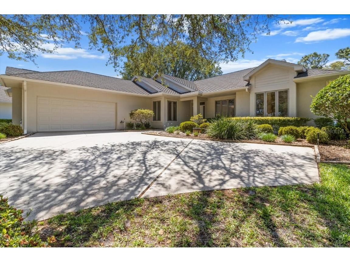 3230 N Pinelake Village Point Lecanto FL 34461 OM699553 image1