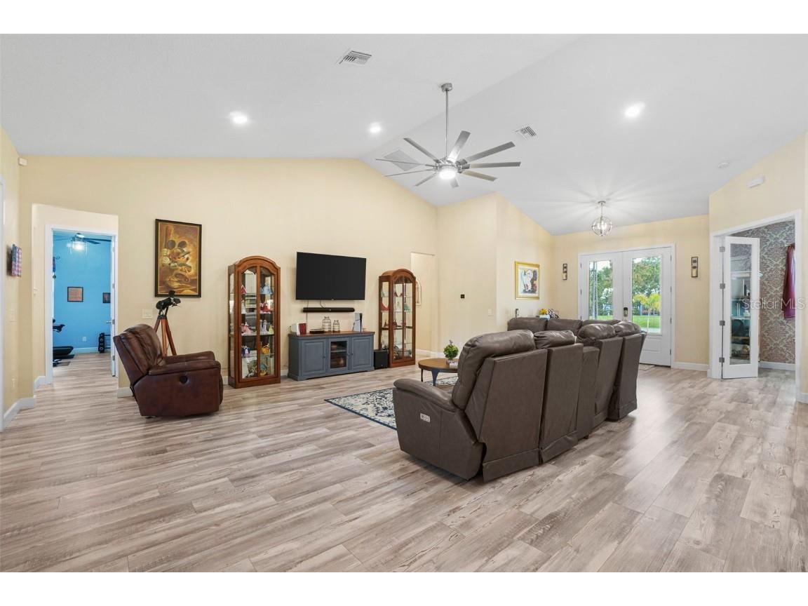 3230 Pheasant Trail Mims FL 32754 O6346789 image8