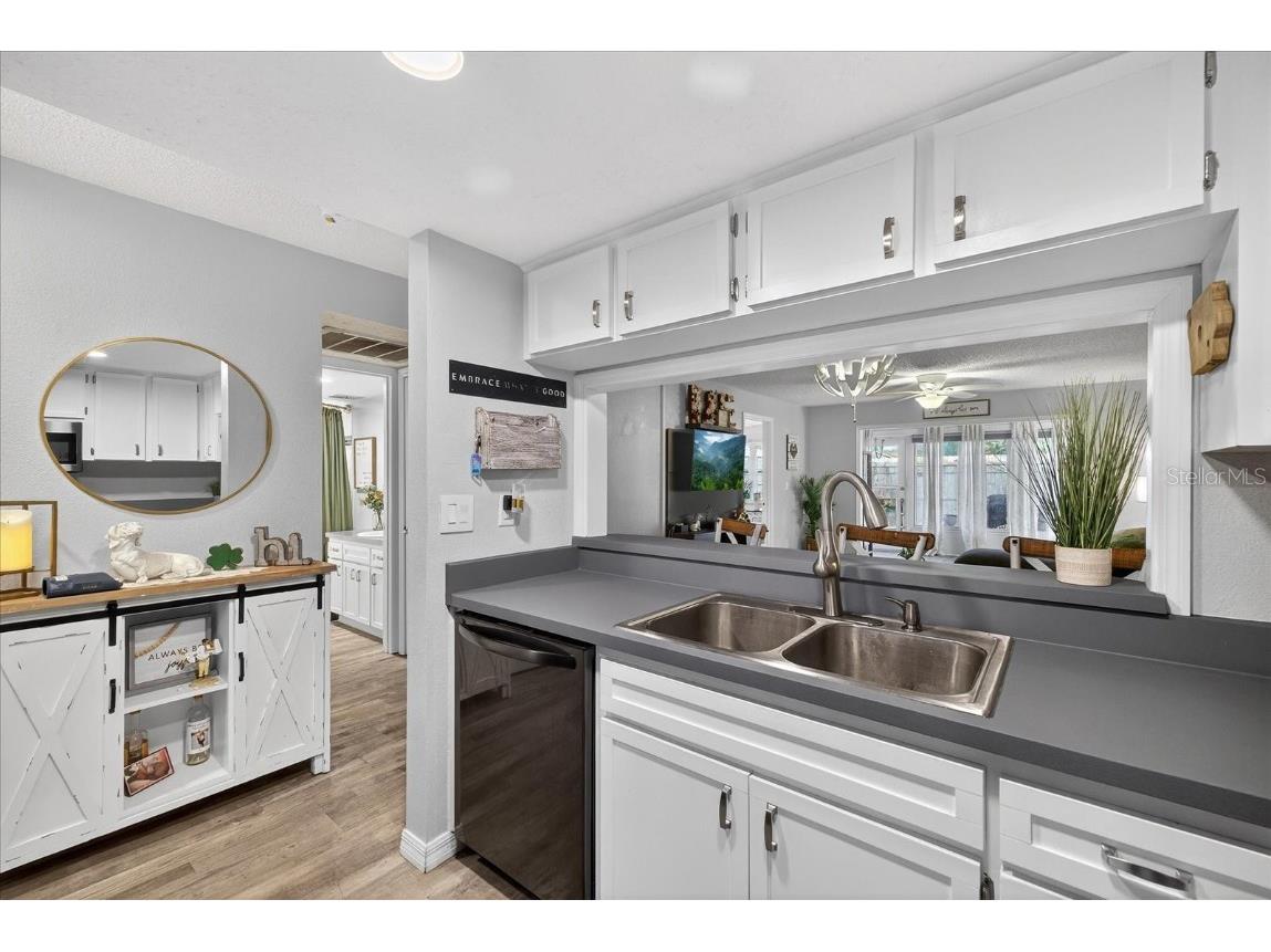 3230 Teeside Drive New Port Richey FL 34655 W7881198 image5