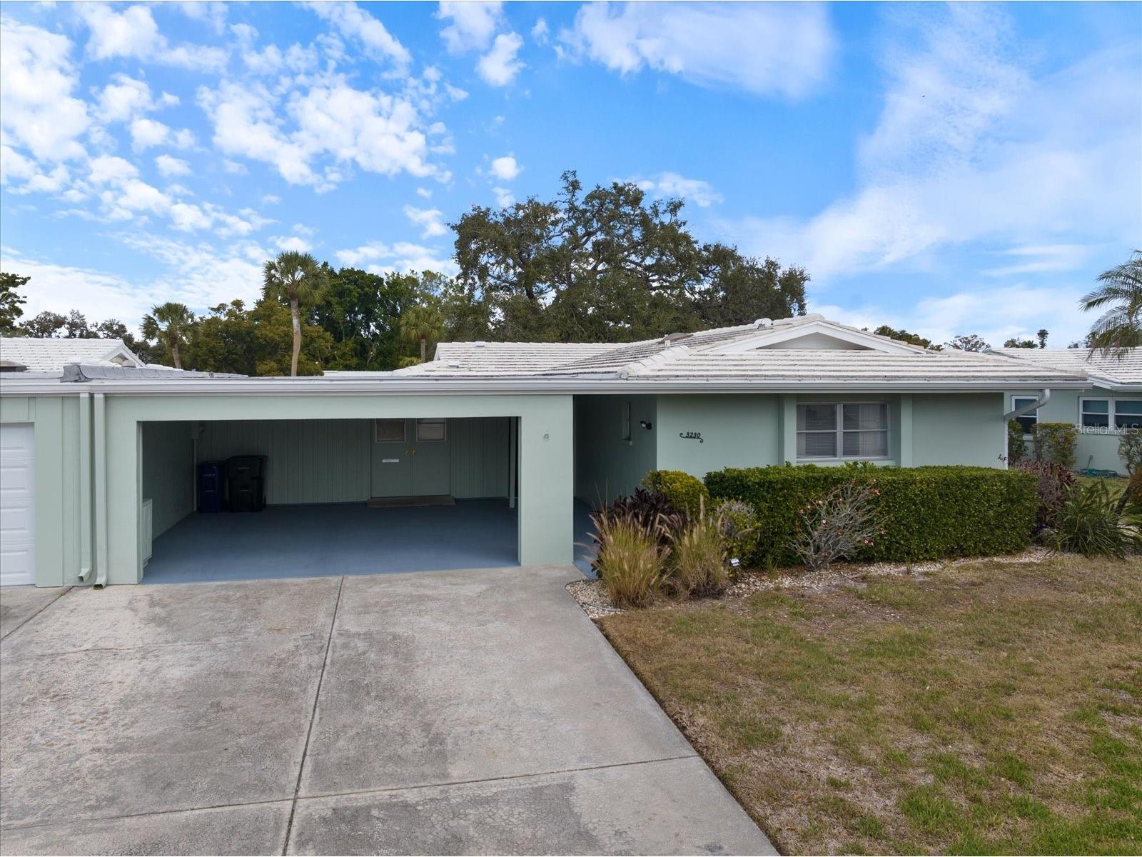 3230 Village Green Drive #1032 Sarasota FL 34239 A4683197 image1