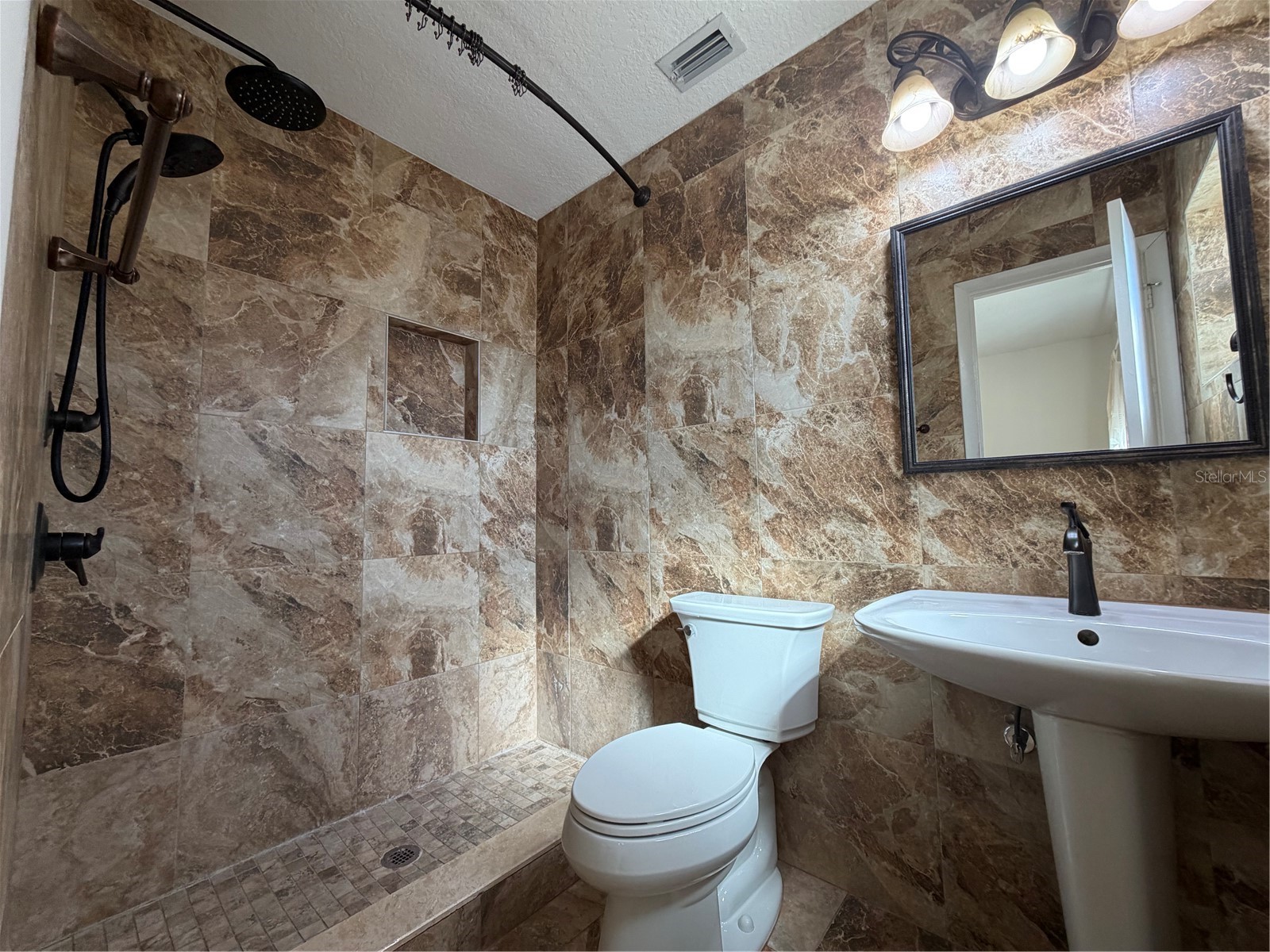 3230 W Saint Conrad Street Tampa FL 33607 TB8486249 image13