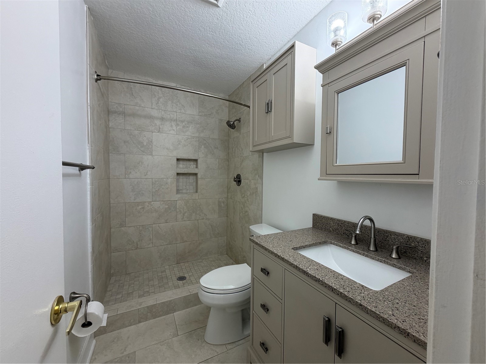 3230 W Saint Conrad Street Tampa FL 33607 TB8486249 image8