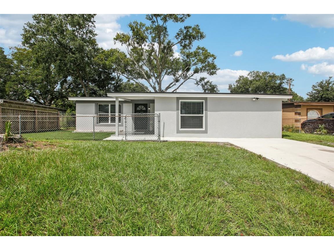 3231 Clifford Sample Drive Tampa FL 33619 T3553228 image1