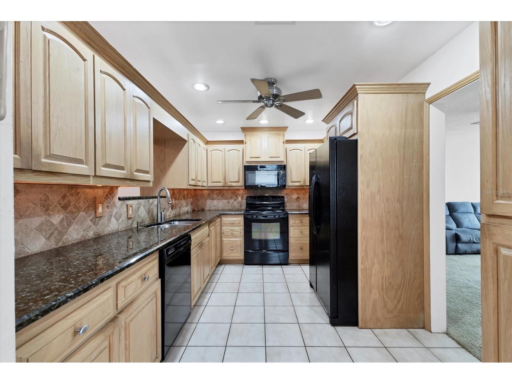 3231 Yorktown Street Sarasota FL 34231 A4635077 image8